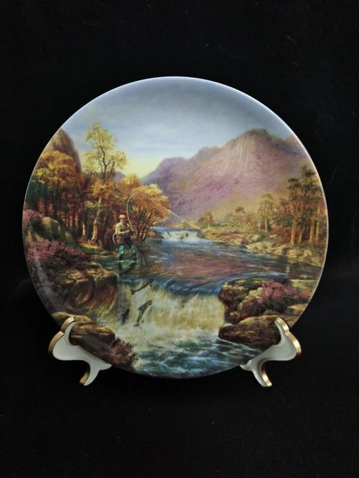 英国威基伍德与戴宝尼联名款“钓鱼去”系列赏盘 商品图2