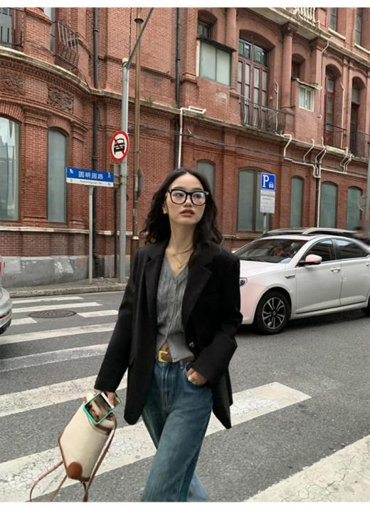 🌟【岚可可麻花v领针织马甲开衫】💓1、V领马甲开衫设计，不显肩宽；🌸纽绳工艺简约大气，🤩自带立体感~~💓 商品图1