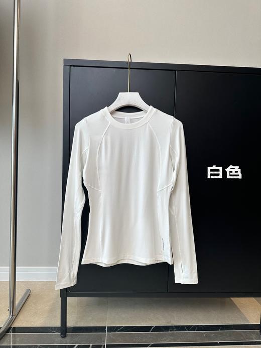 点此购买 露露春秋季crewneck女士长袖打底衫 ye 297412 商品图3