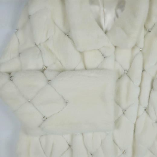 SIM GRACE 优雅夫人 进口白色水貂镶施华洛世奇钻凌型外套 商品图4