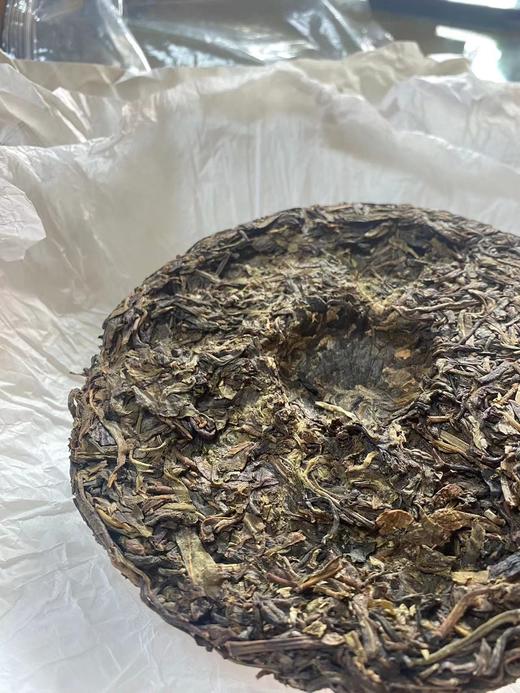 30     勐海仓，转化很不错，汤色黄亮，无杂味，一箱42片30斤价格不超过1000，买新茶准备存的朋友不妨先看看咱们的布朗山野韵，性价比巨高 商品图3