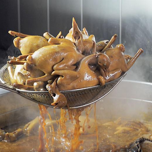 寻鱻|销 魂 乳 鸽 | 滋味鲜美 肉质细嫩弹牙，层层入味皮脆肉嫩，盐焗、卤水、烟熏、豉油皇、麻辣、红烧六种口味任选（下单备注） 商品图2