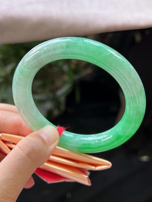 59圈口翡翠手镯 商品图4