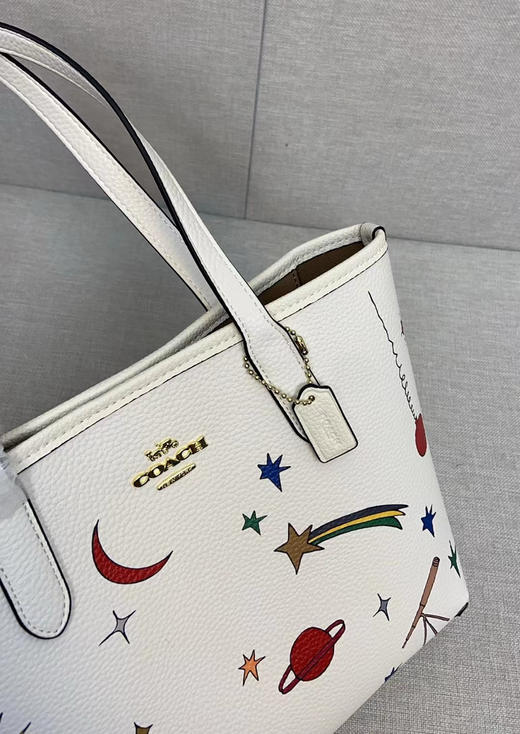 秋冬特惠💰470 蔻驰Coach CU387 新品女包Small city tote 新款的遨游太空系列 商品图4