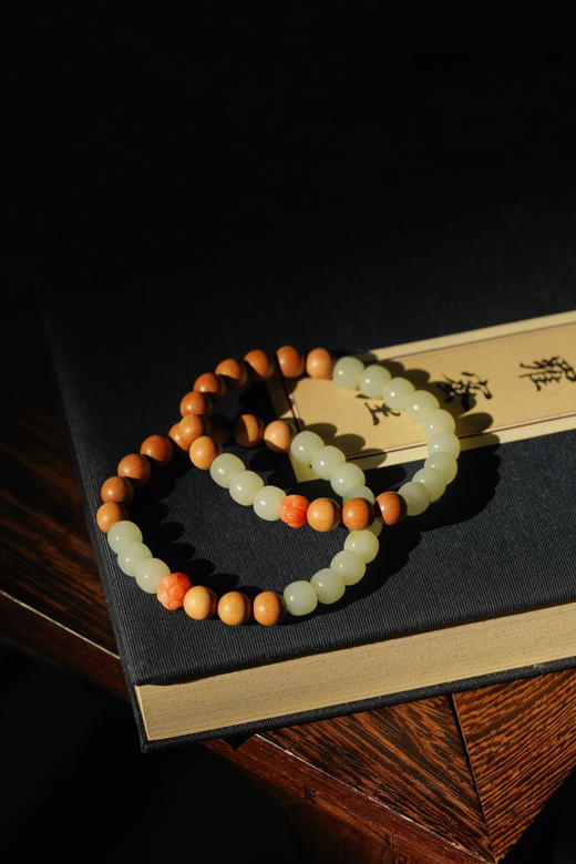 Half&half 双材质经典｜和田玉·老山檀 商品图0