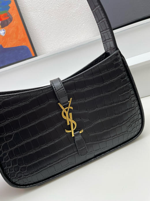 秋冬特惠💰560 圣罗兰YSL 春夏新款腋下包Le5A7 Bag强推▪️今年的宝藏包包之一KK657228 商品图3