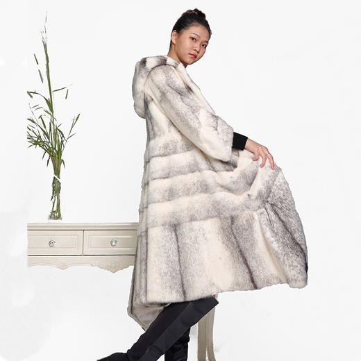 SIM GRACE 优雅夫人 女士欧美韩版中长款女时尚十字水貂外套保暖连帽大衣 商品图1