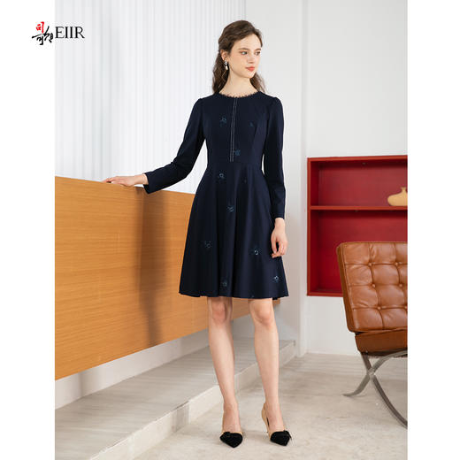 司歌弹力刺绣长袖连衣裙A901313X 商品图1