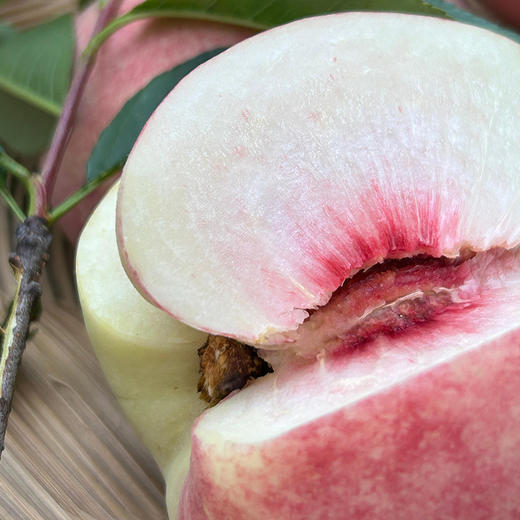 【顺丰发货】土哆哆云南大理雪桃新鲜脆甜现摘现发 商品图1