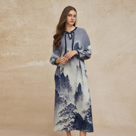 PH605斯尔丽24秋季新款水墨印花工艺国风廓形长款针织连衣裙 商品图0
