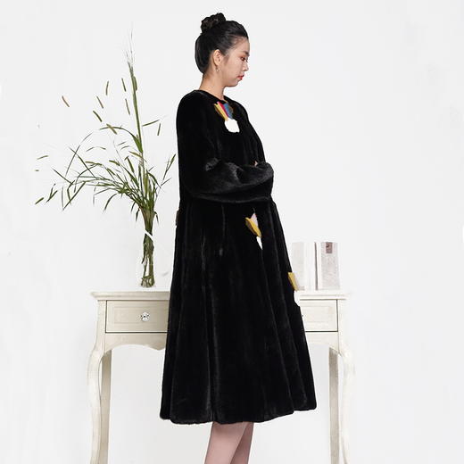 SIM GRACE 优雅夫人 女士轻奢丹麦皇冠貂毛镶花中长款圆领整貂时没欧美风大衣 商品图1