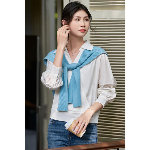 【个性蝙蝠袖】2025春季通勤简约知性纯色V领白衬衫 商品图2