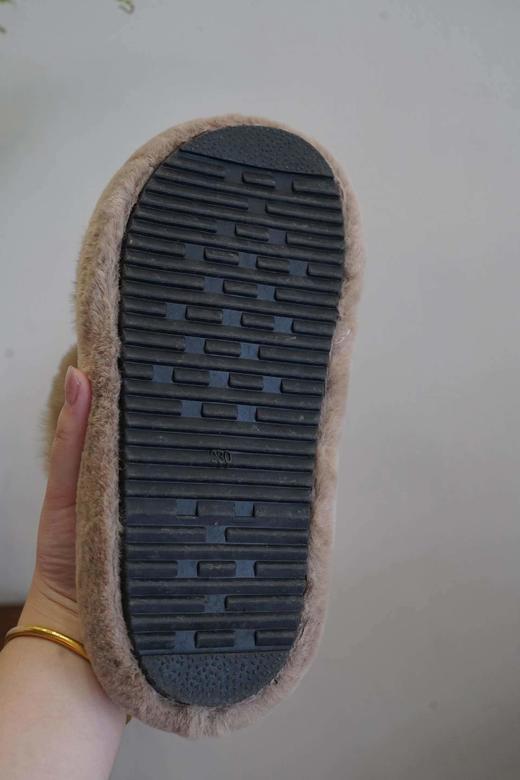 花花团精选福利回馈——上乘优质真兔毛秋冬必备毛毛拖鞋！针毛根根分明直立，厚度与密度都是一流、蓬松顺滑～舒适柔软自带慵懒气质、休闲时髦，舒适与造型感兼具！脚感软乎乎｜居家必备好物～ 商品图13