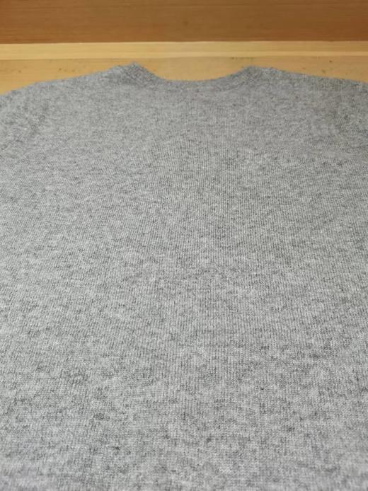 鹿王圆领提花组织女套衫 商品图1