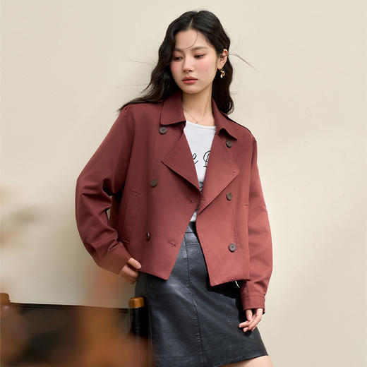 西遇红色短款风衣女新款时尚轻熟高级感双排扣外套D3542304 商品图0