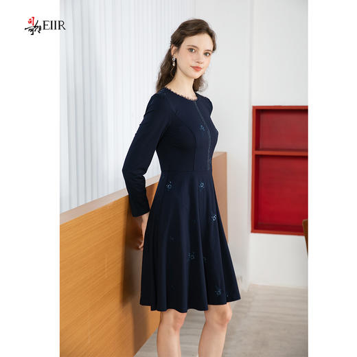 司歌弹力刺绣长袖连衣裙A901313X 商品图2