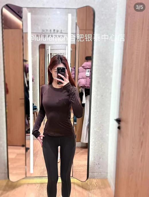 点此购买 露露春秋季crewneck女士长袖打底衫 ye 297412 商品图10