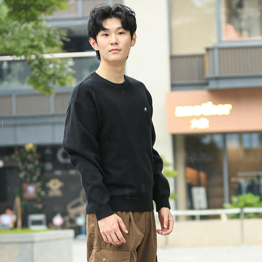 DRONKOO  2024 圆领左胸山峰刺绣两种针法长袖中厚毛衣 商品图2