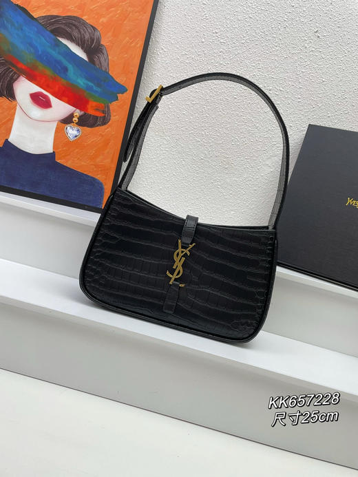 秋冬特惠💰560 圣罗兰YSL 春夏新款腋下包Le5A7 Bag强推▪️今年的宝藏包包之一KK657228 商品图0