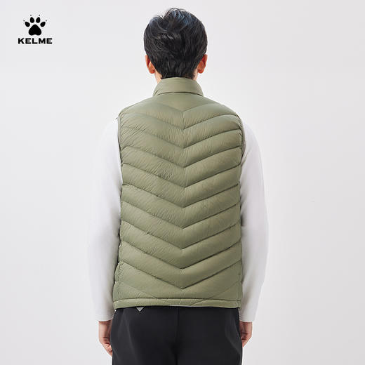 卡尔美男式轻薄羽绒马甲 商品图3