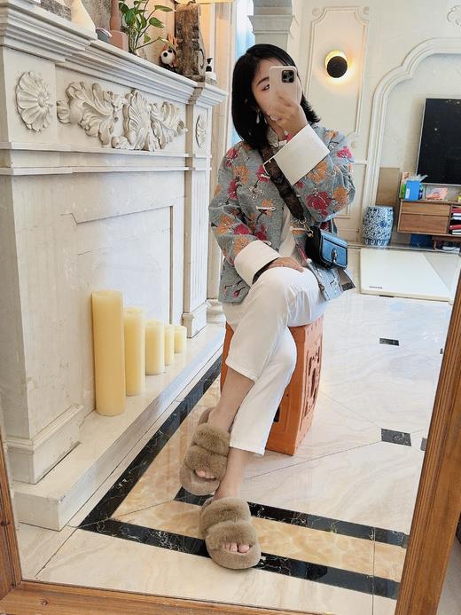 花花团精选福利回馈——上乘优质真兔毛秋冬必备毛毛拖鞋！针毛根根分明直立，厚度与密度都是一流、蓬松顺滑～舒适柔软自带慵懒气质、休闲时髦，舒适与造型感兼具！脚感软乎乎｜居家必备好物～ 商品图6