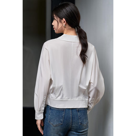 【个性蝙蝠袖】2025春季通勤简约知性纯色V领白衬衫 商品图4