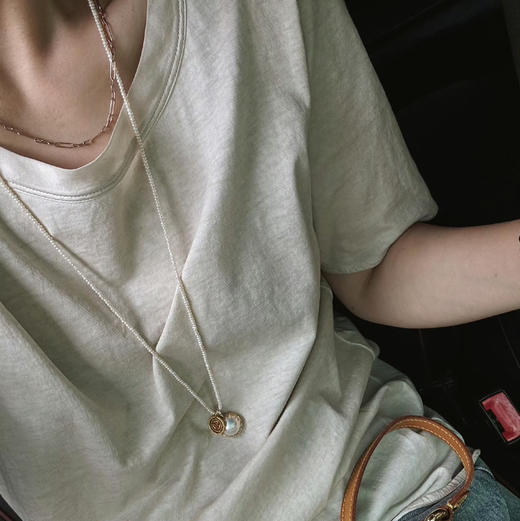 超有松弛感的小项链，可以单独做毛衣链或者挂吊坠 3-4mm 天然珍珠 链型超级好看很有格调的样子 商品图3