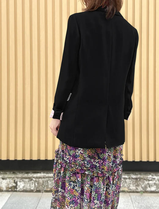 TYNVIE 翻盖插袋修身西装 - 黑色 商品图9