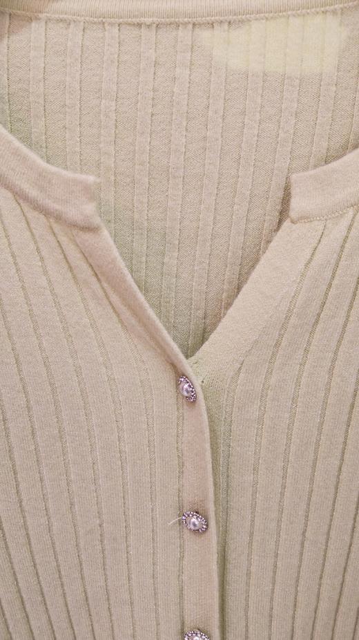 美多姿羊毛开衫 商品图2