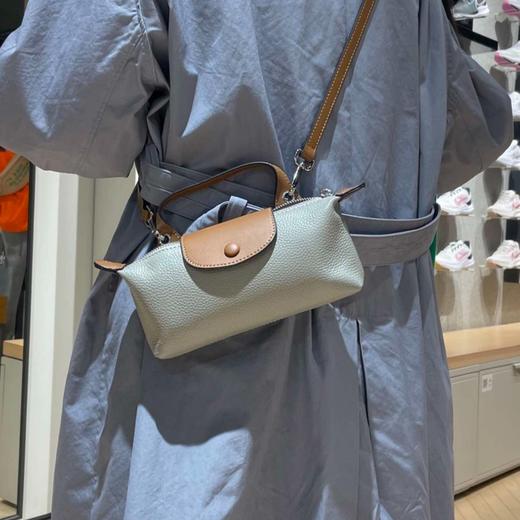 【限时秒杀】工厂清仓，仅此一批??爆款Mini饺子包，进口Togo头层牛皮！！高级感溢出屏幕，怎么搭配都好看～多色可选，经典百搭 商品图5