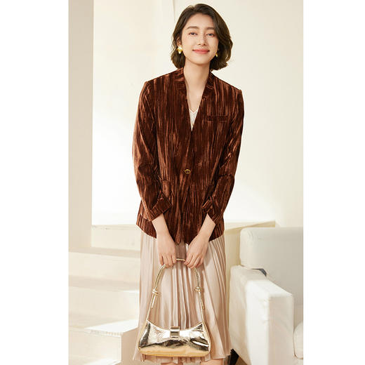 乔万尼初秋外套新品短复古丝绒西装外套EM3B385 商品图1