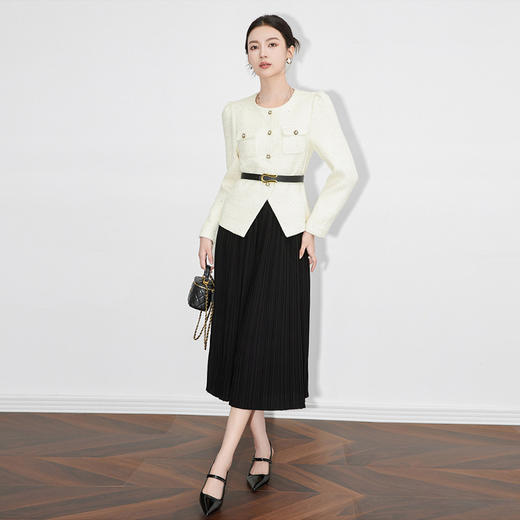 【高货】全新升级【铂金会员339/天猫459/差价120】(30214) 洛诗琳2024设计感名媛气质小香风外套压褶半裙两件套装 商品图3