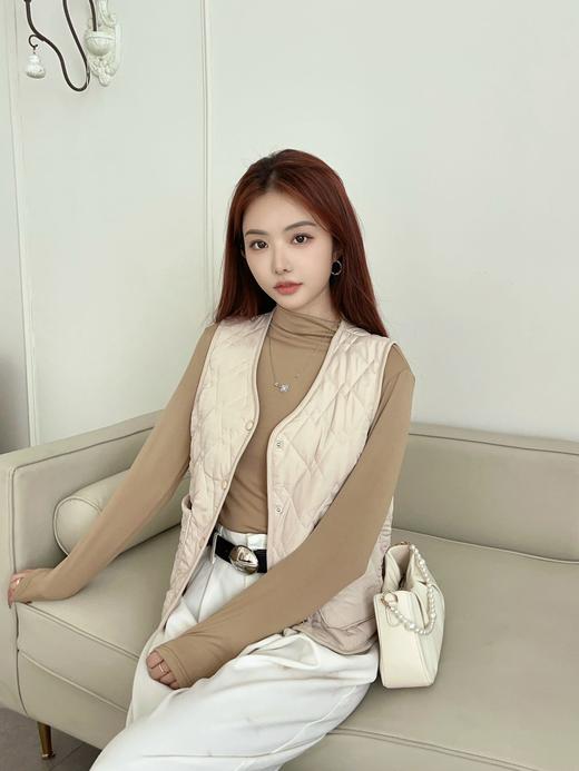 【秋冬轻薄小香风三色排扣小马甲】防风防寒保暖韩版叠穿宽松大码无袖外套 商品图3