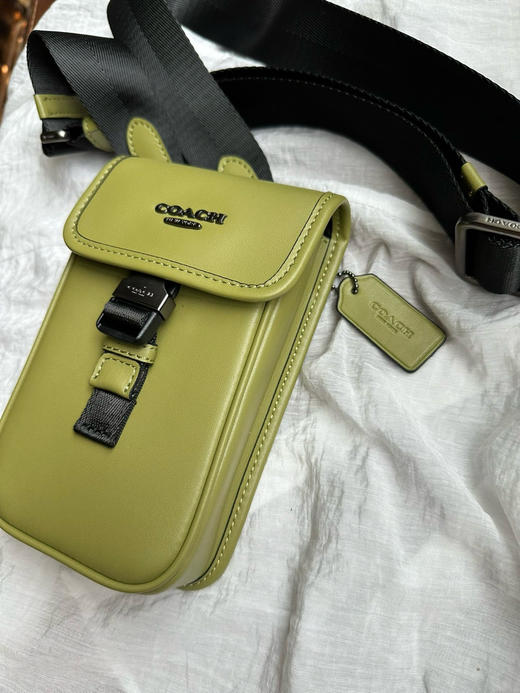 秋冬特惠💰430【新品】COACH/蔻驰CT885 CT886 CT887男士经典标志老花 RACER手机斜挎包便携 商品图3