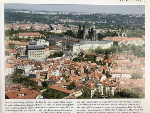 布拉格的过去与现在 140幅插图 精装16开 商品图5