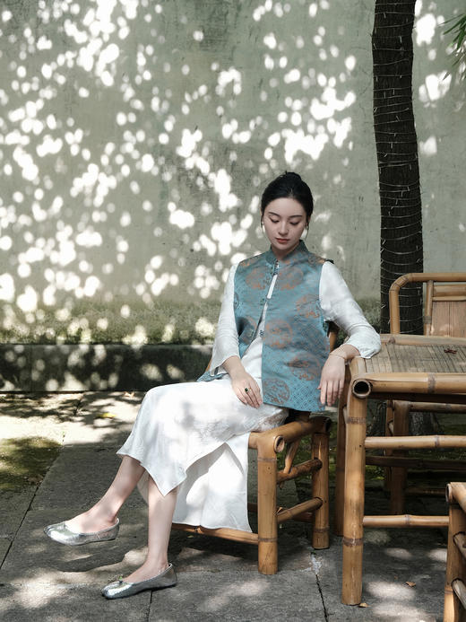 盛唐牡丹|忆鹿华亭真丝花锦缎对襟马甲 商品图0