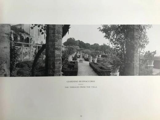 意大利园林摄影图集 约百余幅插图 精装16开 商品图6