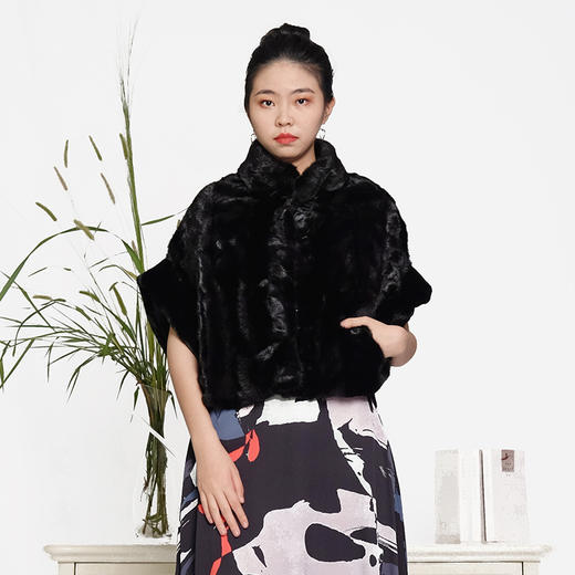 SIM GRACE 优雅夫人 貂皮外套披肩两用2024冬季水貂皮草短款拼貂 商品图0