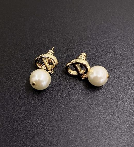 迪奥-迷你珍珠耳钉Zp一摸一样的原单货（XTY） 商品图1