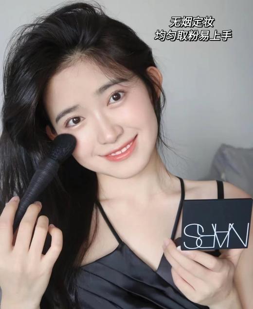 10g大容量NARS经典裸光蜜粉饼定妆闪粉 商品图6