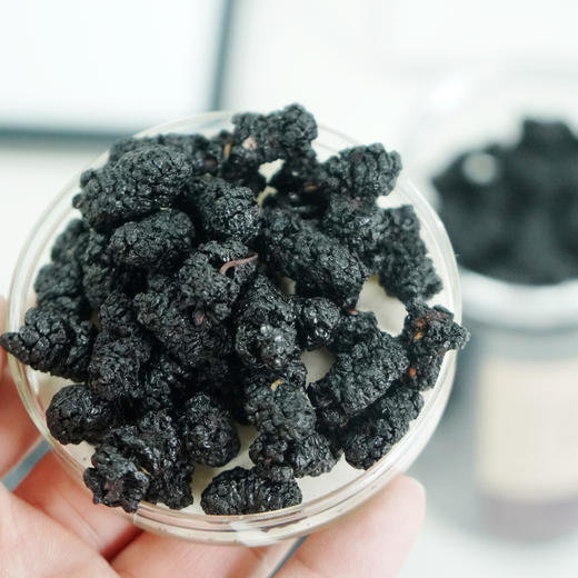 【富含花青素】桑葚干 选摘头茬大果 无色素添加 肉质肥厚 泡茶泡酒即食 每天5-8颗 营养高 商品图7