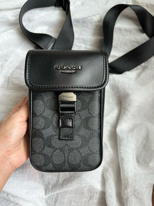 秋冬特惠💰430【新品】COACH/蔻驰CT885 CT886 CT887男士经典标志老花 RACER手机斜挎包便携 商品图8