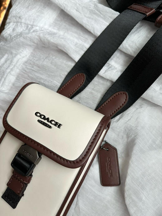 秋冬特惠💰430【新品】COACH/蔻驰CT885 CT886 CT887男士经典标志老花 RACER手机斜挎包便携 商品图6