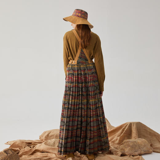 谜底背带连衣裙2024冬季新品复古风拼接百褶大摆裙长裙244ML1656 商品图2