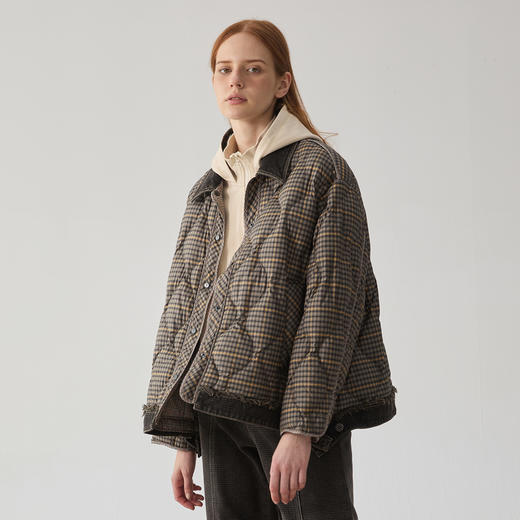 谜底短款格纹羽绒服女2024冬新品复古风拼接宽松面包服244MY1461 商品图1