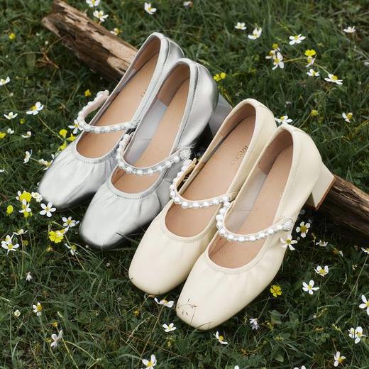 2024秋季商场同款简约法式玛丽珍谢粗跟女单鞋 商品图0