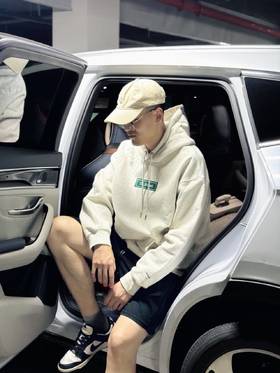 cleanfit穿搭｜日系少年感 复古燕麦灰卫衣👓🏂