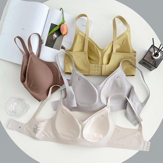 老米优品🎈3-5天。性价比nice~~《无痕固定杯果冻条褶皱文胸》👙舒适裸感，U型美背设计 NY240920A 商品图1