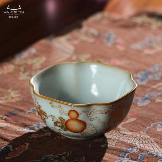 问鼎汝瓷鼎峰系列月白菱式方杯（金银错葫芦）（缺货） 商品图1