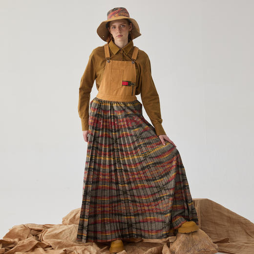 谜底背带连衣裙2024冬季新品复古风拼接百褶大摆裙长裙244ML1656 商品图0